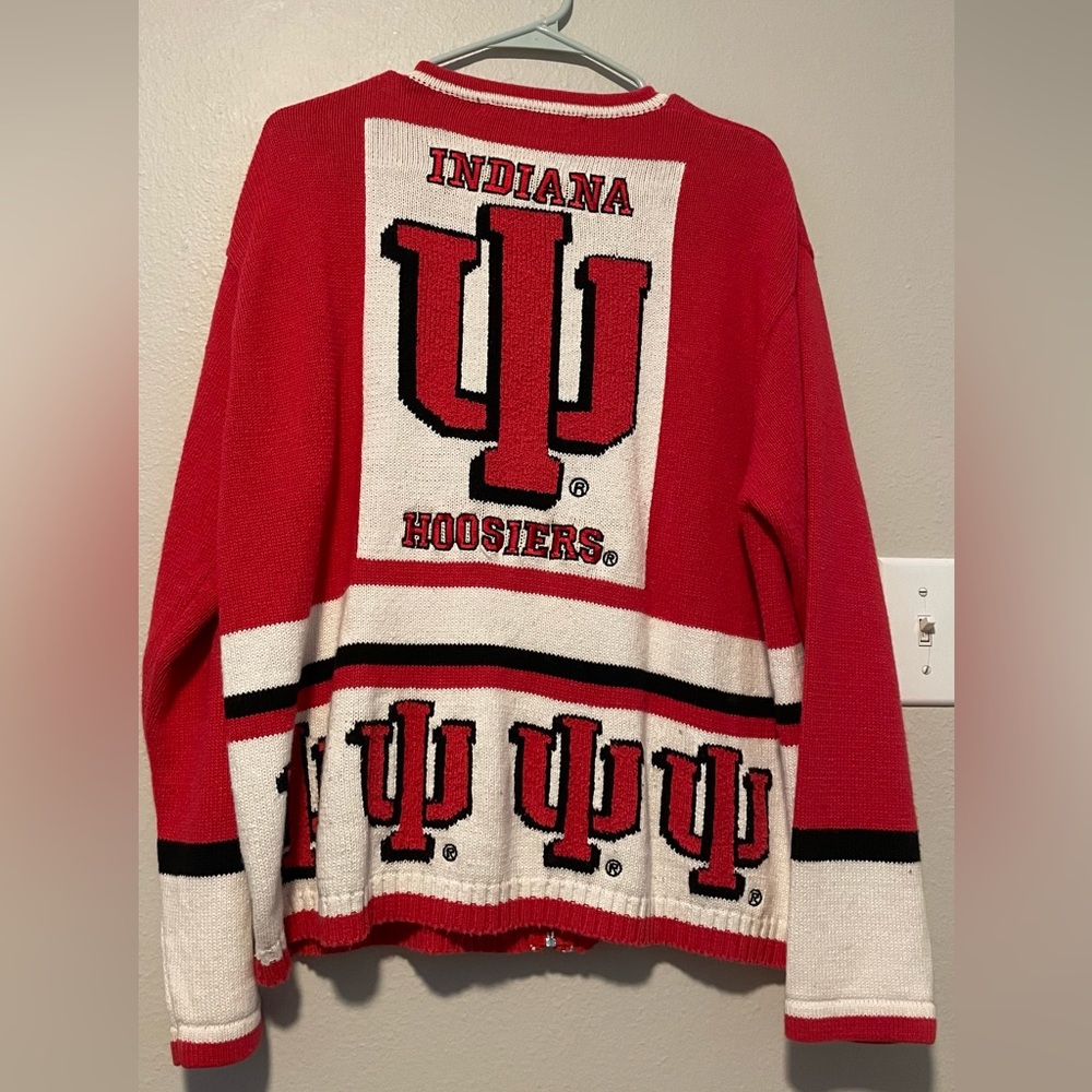 Vintage IU sweater